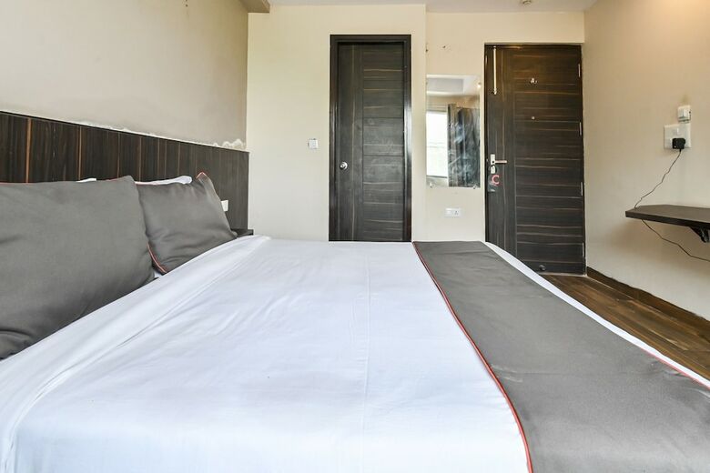 Hotel Collection O 30086 Dwarka Sector 9