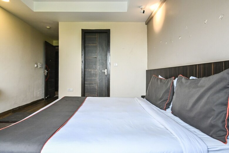 Hotel Collection O 30086 Dwarka Sector 9