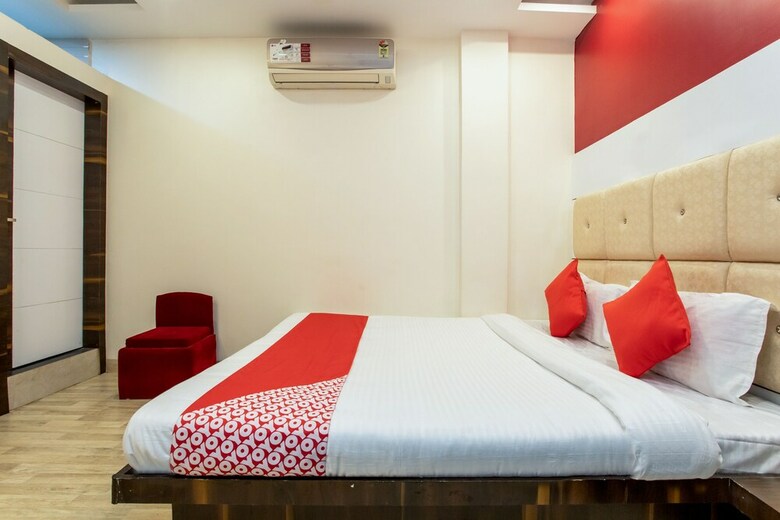 Hotel Oyo 24822 Samarth Guest House