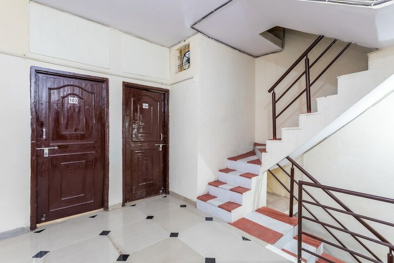 Oyo 29919 Hotel Darshan Shree