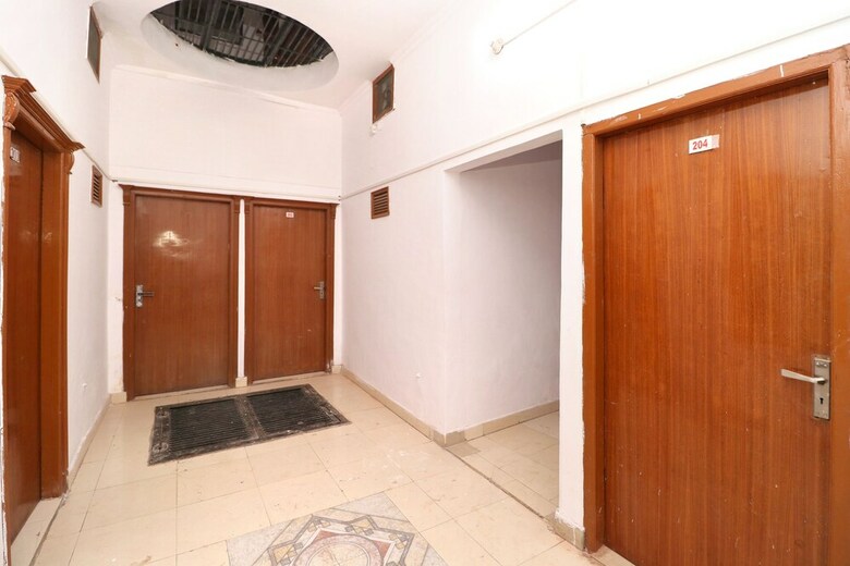 Oyo 28409 Hotel Big City