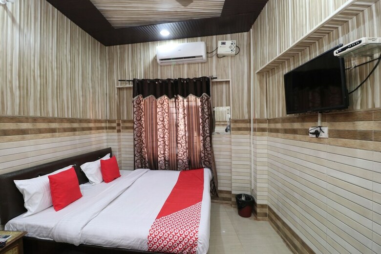 Oyo 28409 Hotel Big City