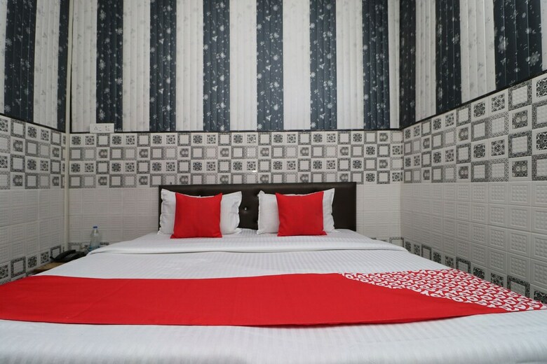 Oyo 28409 Hotel Big City