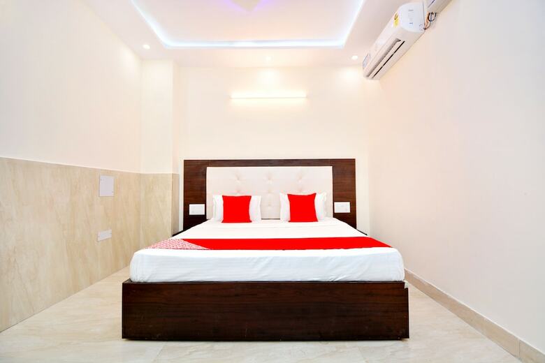 Hotel Oyo 29645 The Meridien