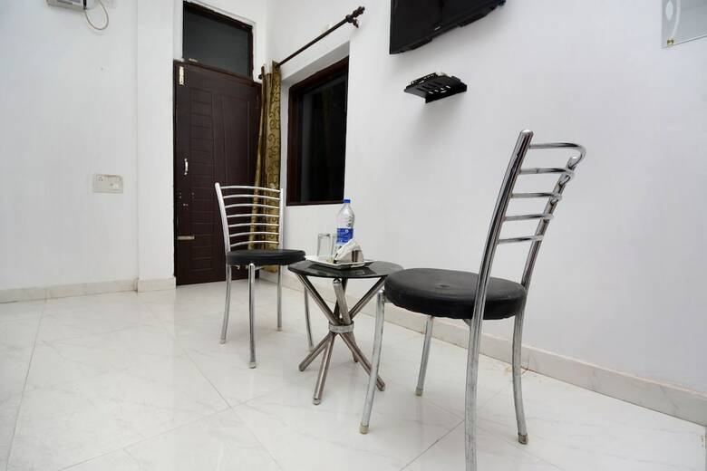 Hotel Oyo 27801 Kings Landing