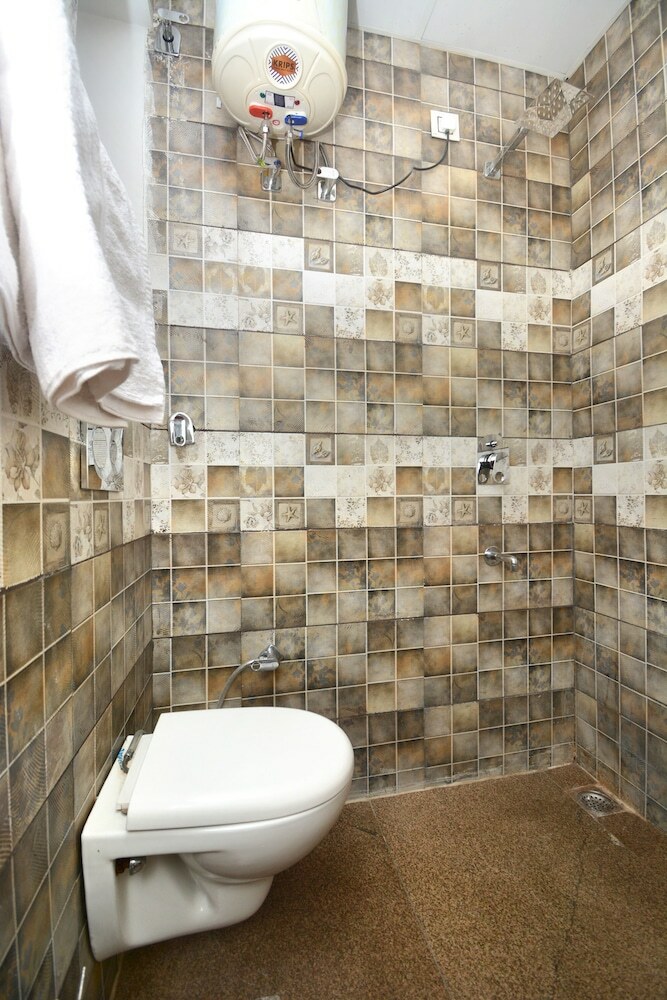 Oyo 30999 Hotel Vaishno