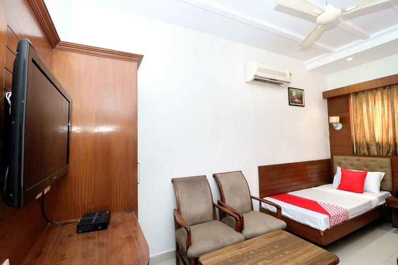 Hotel Oyo 30593 Heritage Corner