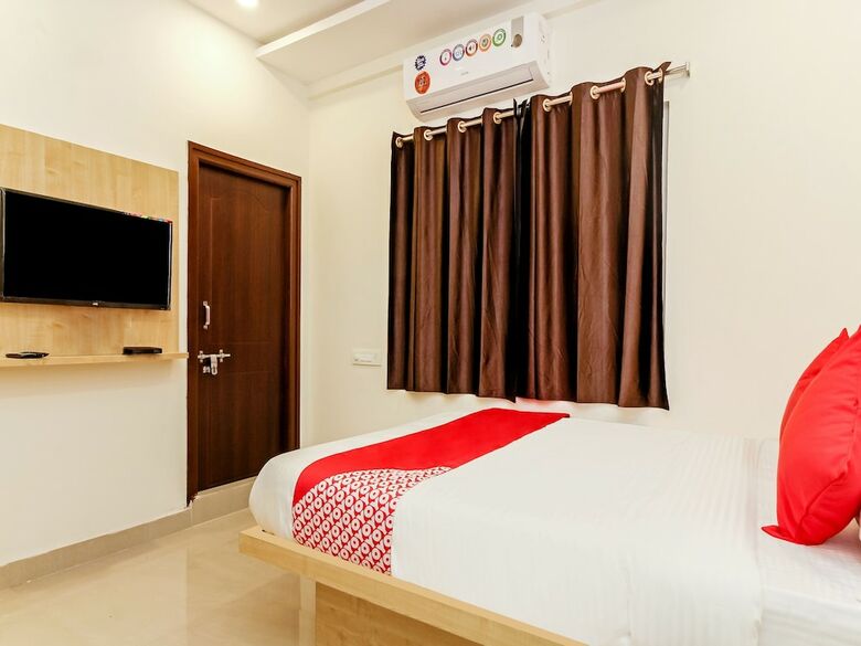 Hotel Oyo 37762 Hyvin Suites