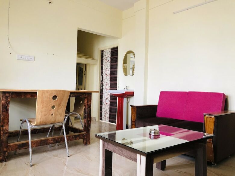Hotel Oyo 35509 Dhana Dhaanya Residency