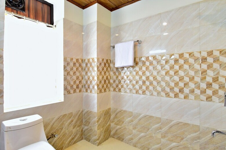 Oyo 38661 Hotel Apna Ghar