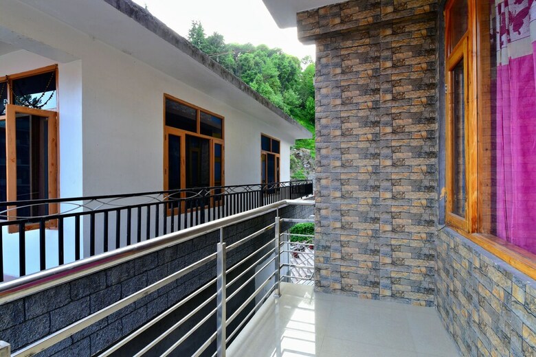 Oyo 38661 Hotel Apna Ghar
