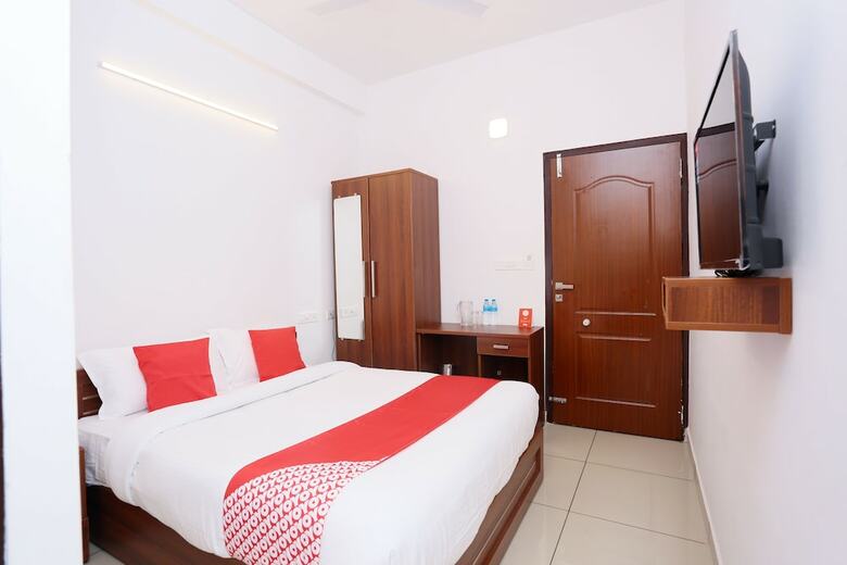 Hotel Oyo 38407 Sun Star Residency