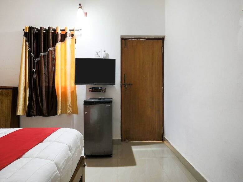 Hotel Oyo 38418 Rosy Guest House