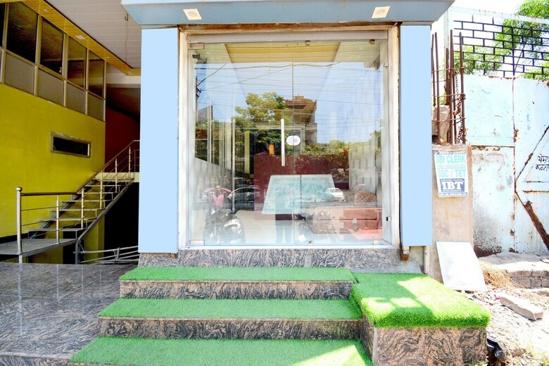 Oyo 39778 Hotel Blue Planet