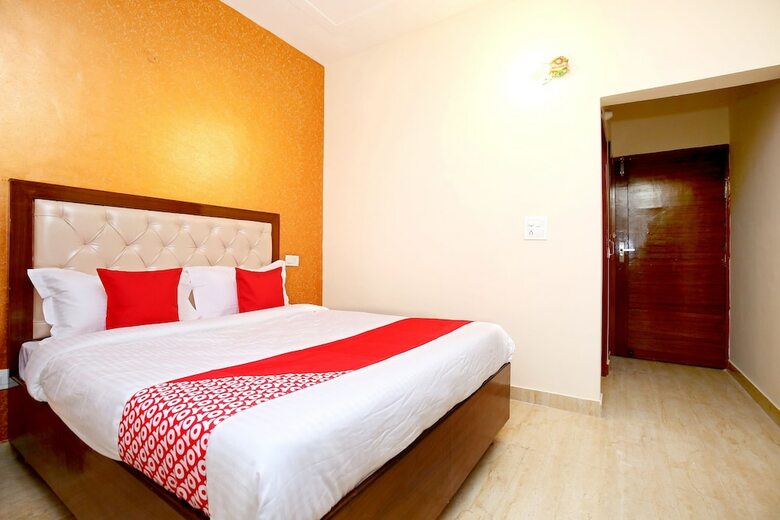 Hotel Oyo 40307 Mohali Blue