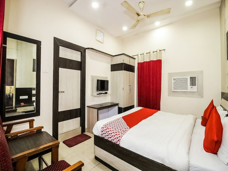 Oyo 40320 Hotel Soni International