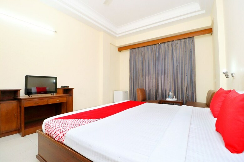 Oyo 43237 Hotel Park Inn