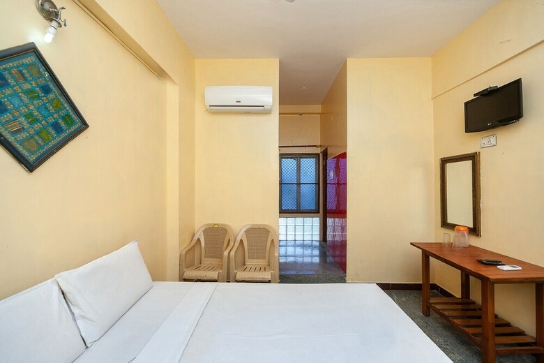 Hotel Spot On 36502 Sree Grand Lingam Residency