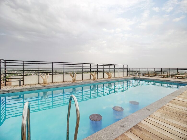 Oyo 43979 Hotel Urbanite