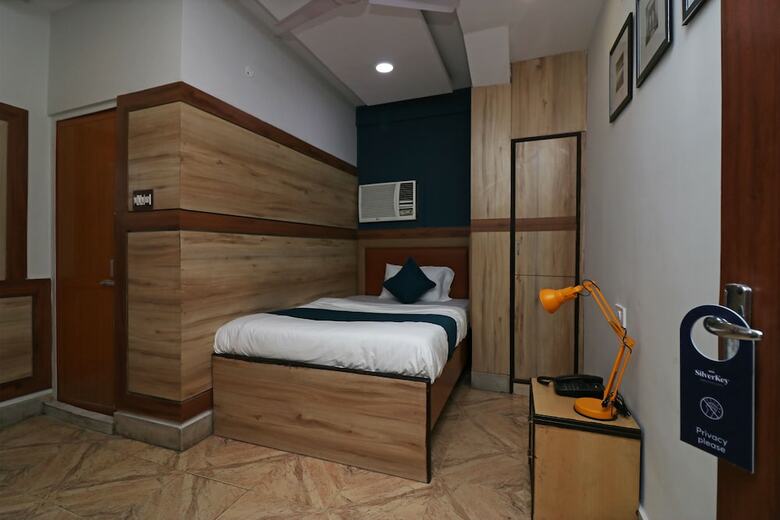 Hotel Silverkey Executive Stays 30334 Jaan Nagar Road