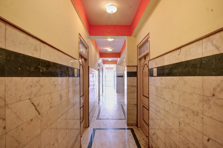 Hotel Spot On 39787 Radha Krishna Deluxe Lodge