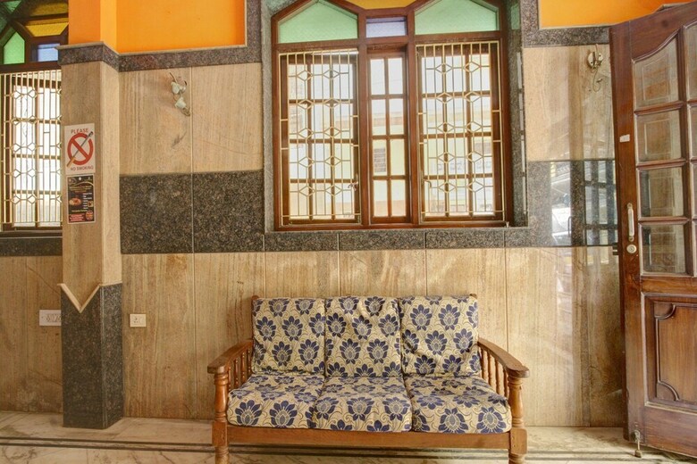 Hotel Spot On 39787 Radha Krishna Deluxe Lodge