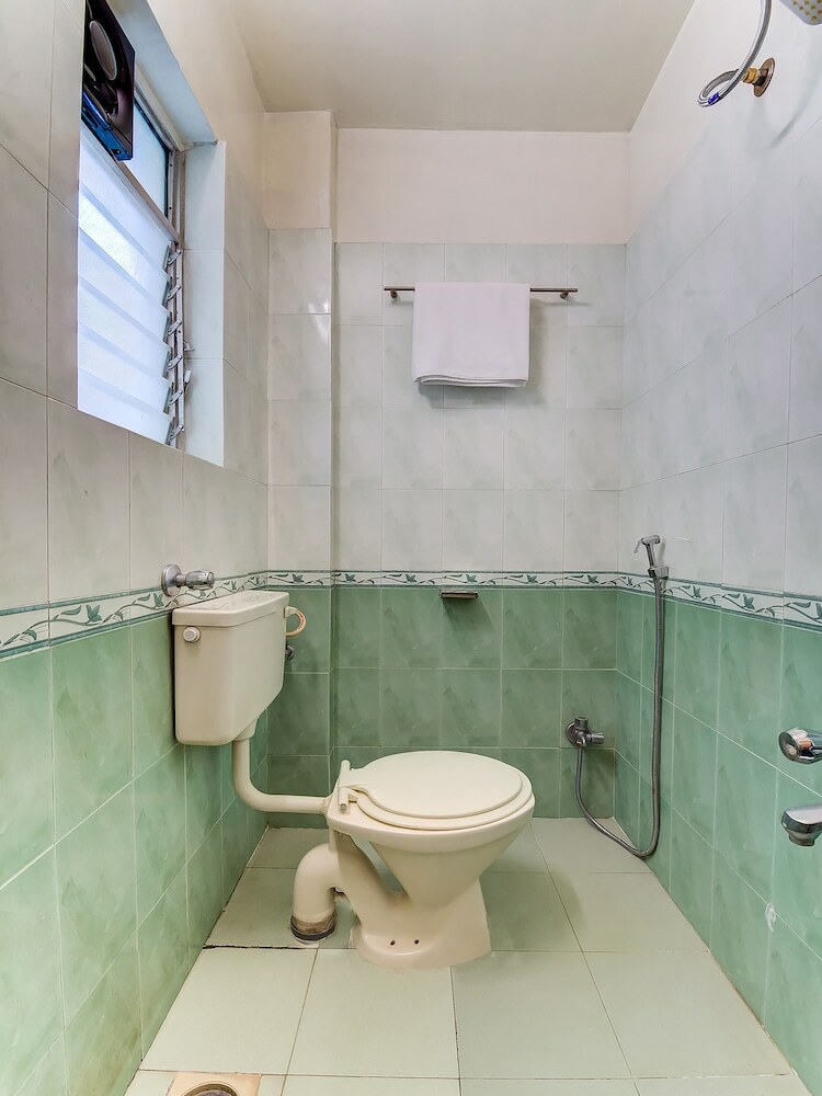 Oyo Flagship 36693 Hotel Royal Enclave