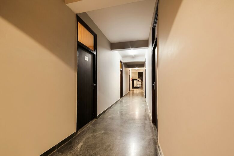 Hotel Oyo Flagship 30197 Noida Sector 43