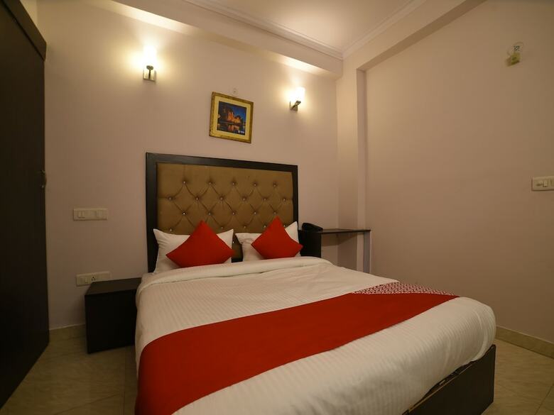 Hotel Oyo Flagship 38774 Cross Winds