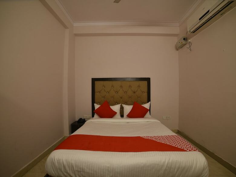 Hotel Oyo Flagship 38774 Cross Winds