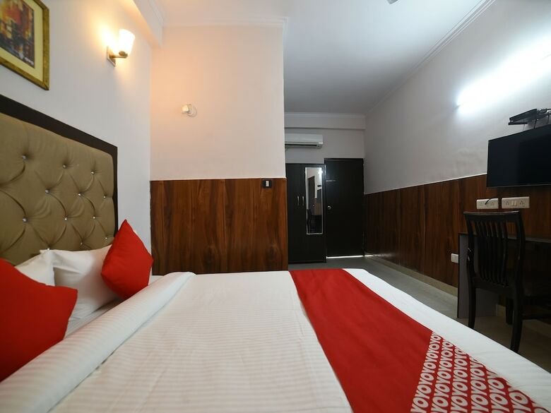 Hotel Oyo Flagship 38774 Cross Winds