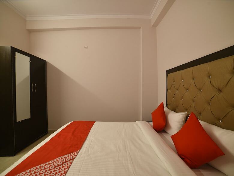 Hotel Oyo Flagship 38774 Cross Winds