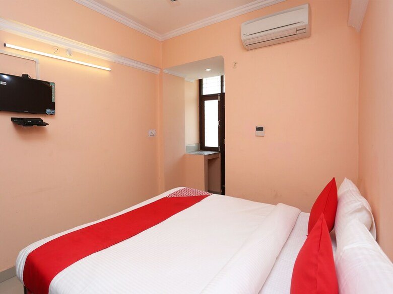 Hotel Oyo Flagship 40126 Polytechnic Chauraha