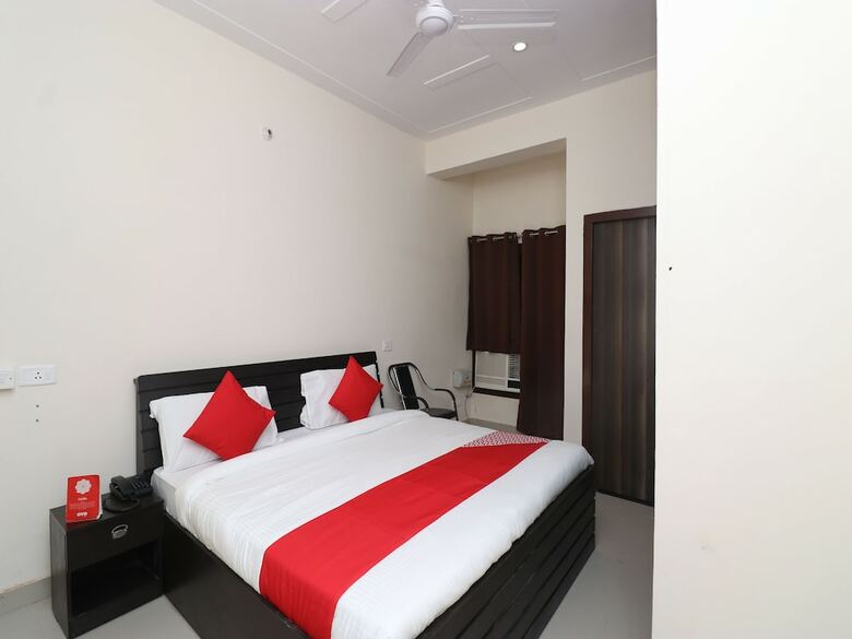 Hotel Oyo Flagship 29680 Bbd