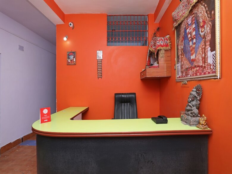 Oyo Flagship 30922 Hotel Aditya Inn