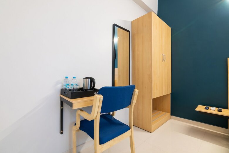 Hotel Silverkey Executive Stays 27773 Ias Colony