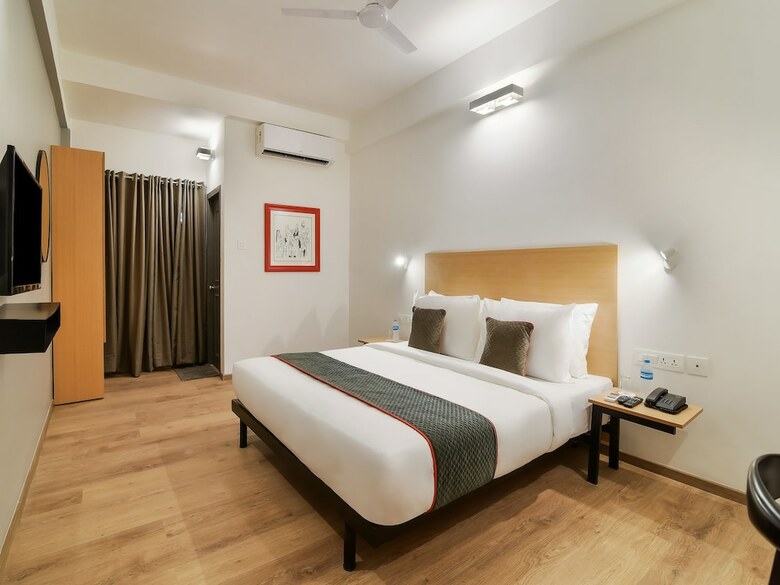 Hotel Oyo Townhouse 124 Srm