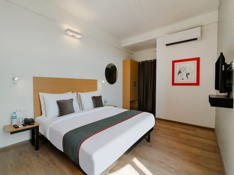 Hotel Oyo Townhouse 124 Srm