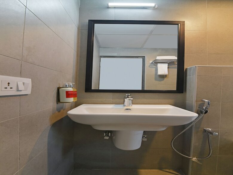 Hotel Oyo Townhouse 124 Srm