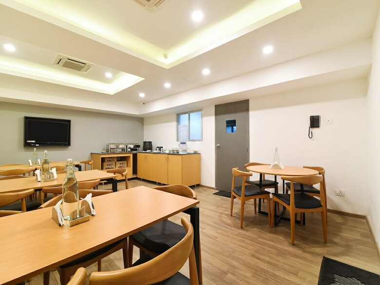 Hotel Oyo Townhouse 124 Srm