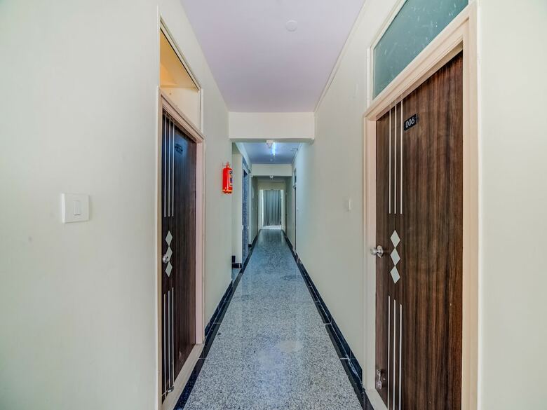 Hotel Silverkey Executive Stays 19907 Hafeezpet