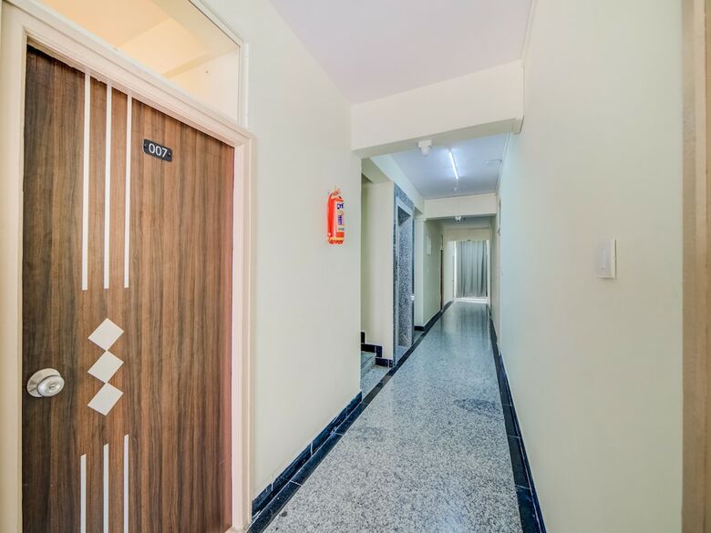 Hotel Silverkey Executive Stays 19907 Hafeezpet
