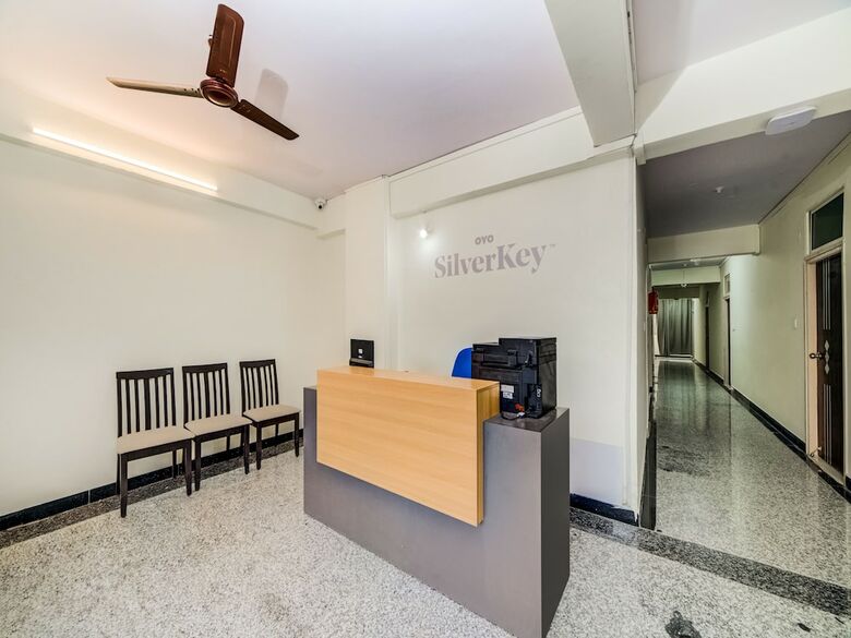 Hotel Silverkey Executive Stays 19907 Hafeezpet