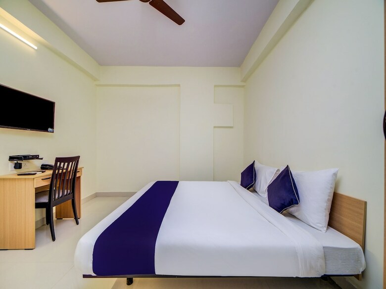 Hotel Silverkey Executive Stays 19907 Hafeezpet