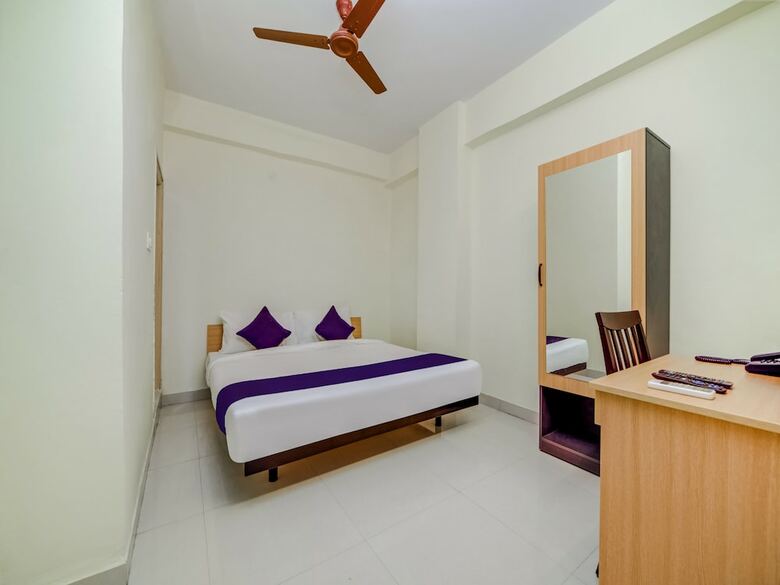 Hotel Silverkey Executive Stays 19907 Hafeezpet