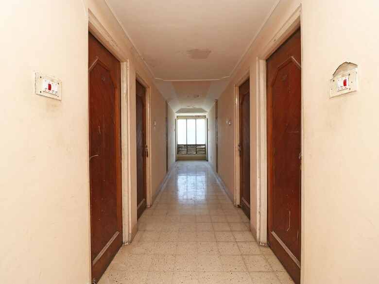 Spot On 37002 Hotel Natraj
