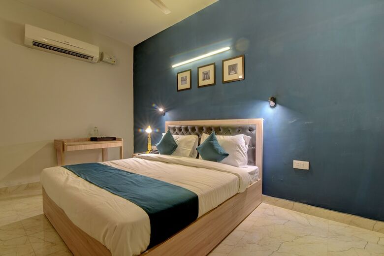 Silverkey Executive Stays 36842 Nazeer Hotel