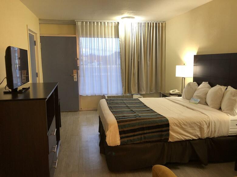Hotel Days Inn