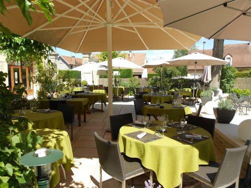 Hotel Auberge C�t� Rivi�re