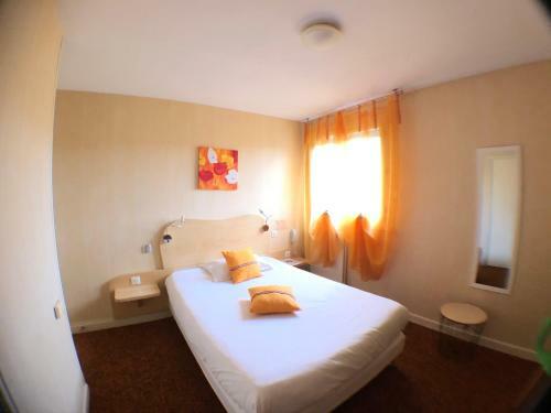 Hotel Logis Auv'h�tel